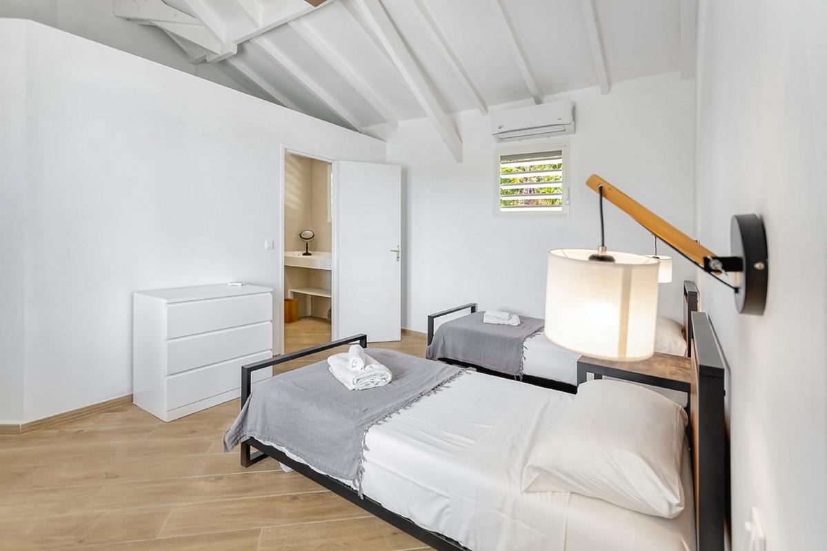 Location Villa Baie Orientale Saint Martin_ Chambre lits simples - 33